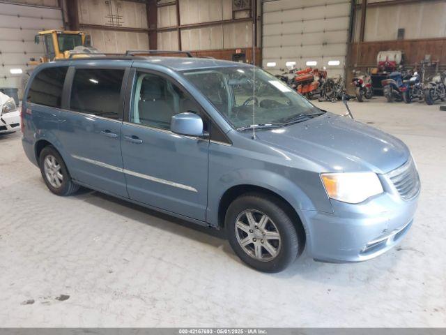  Salvage Chrysler Town & Country