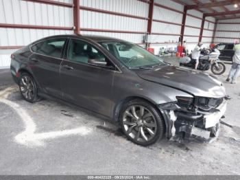  Salvage Chrysler 200