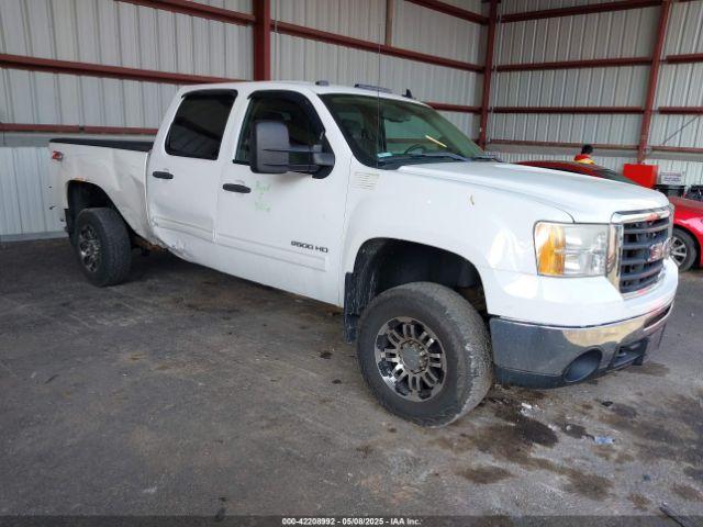  Salvage GMC Sierra 2500