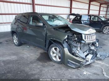  Salvage Jeep Compass