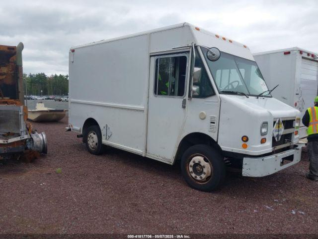  Salvage Freightliner Chassis