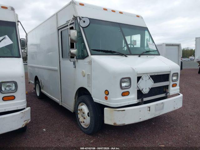  Salvage Freightliner Chassis