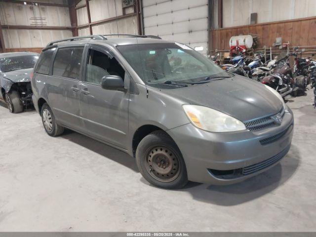  Salvage Toyota Sienna