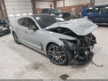  Salvage Kia Stinger