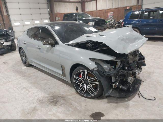  Salvage Kia Stinger