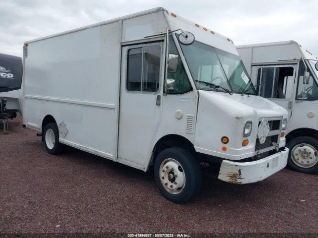  Salvage Freightliner Chassis