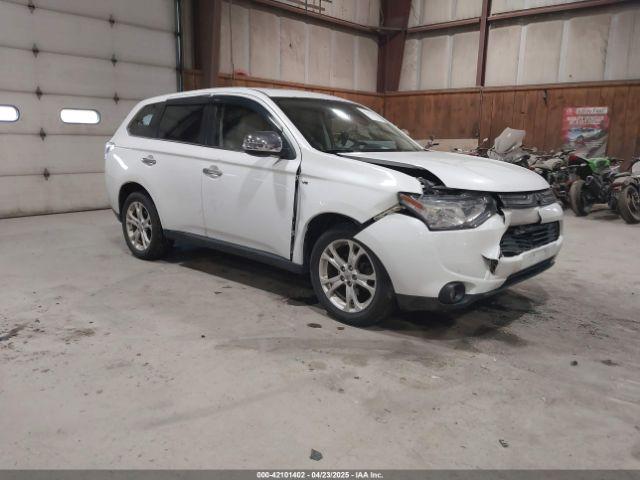  Salvage Mitsubishi Outlander