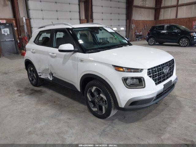 Salvage Hyundai VENUE