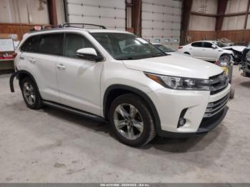  Salvage Toyota Highlander