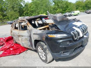  Salvage Jeep Cherokee