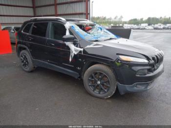  Salvage Jeep Cherokee