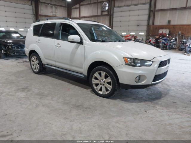  Salvage Mitsubishi Outlander