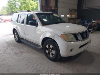  Salvage Nissan Pathfinder