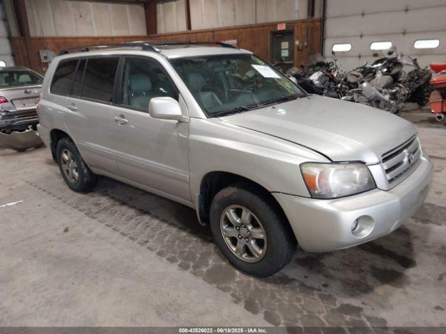  Salvage Toyota Highlander