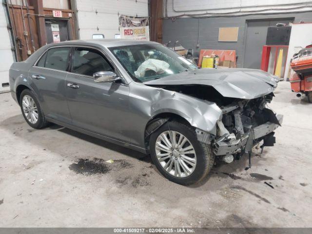  Salvage Chrysler 300