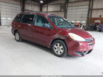  Salvage Toyota Sienna