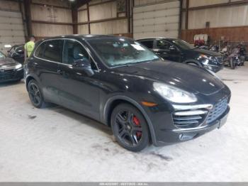  Salvage Porsche Cayenne