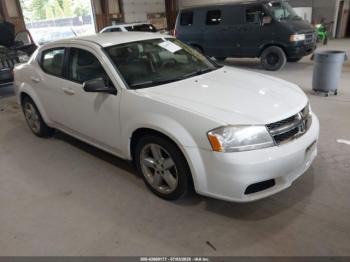  Salvage Dodge Avenger