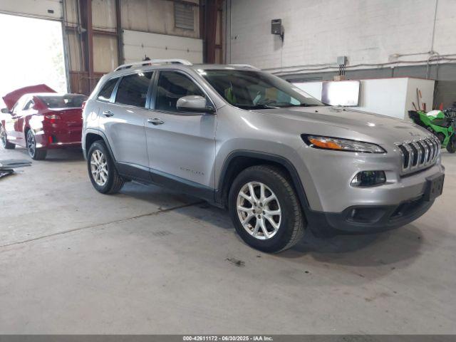  Salvage Jeep Cherokee