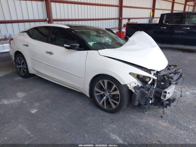  Salvage Nissan Maxima