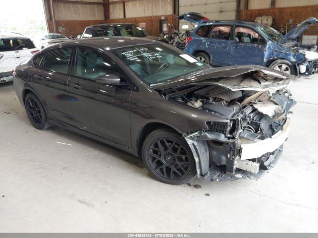  Salvage Chrysler 200