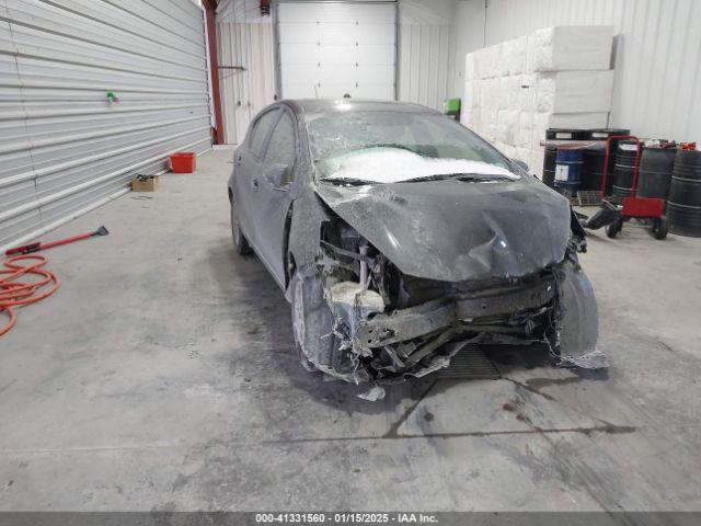  Salvage Toyota Prius c
