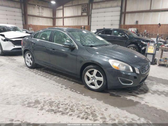  Salvage Volvo S60