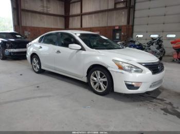  Salvage Nissan Altima