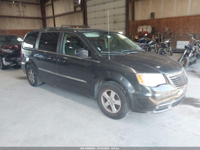 Salvage Chrysler Town & Country
