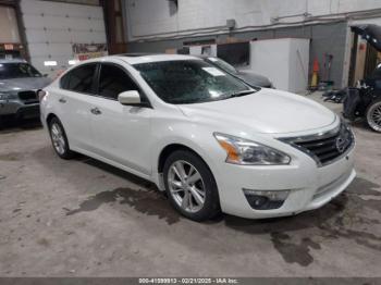  Salvage Nissan Altima
