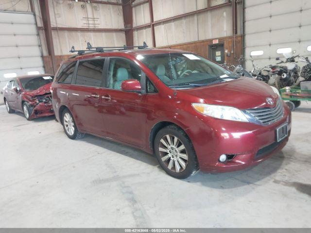  Salvage Toyota Sienna