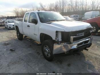  Salvage Chevrolet Silverado 2500