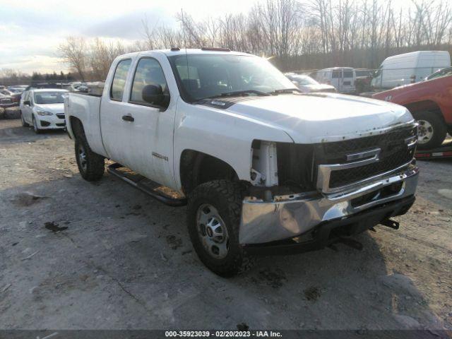  Salvage Chevrolet Silverado 2500