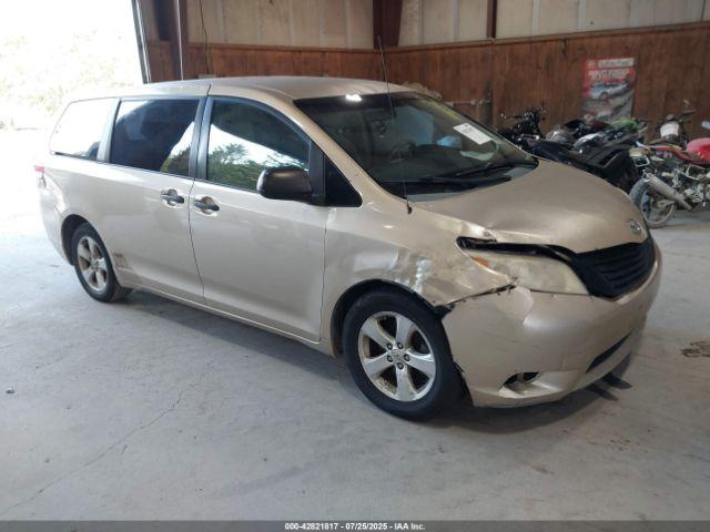  Salvage Toyota Sienna