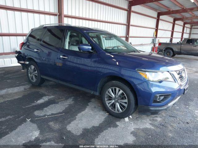  Salvage Nissan Pathfinder