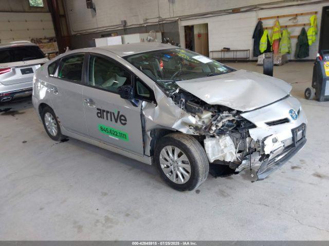  Salvage Toyota Prius