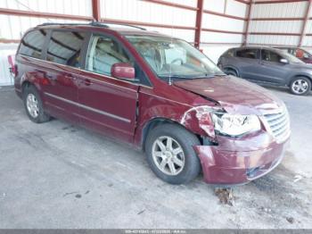  Salvage Chrysler Town & Country
