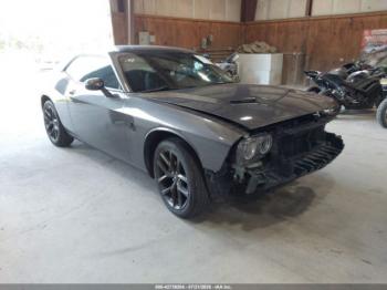  Salvage Dodge Challenger