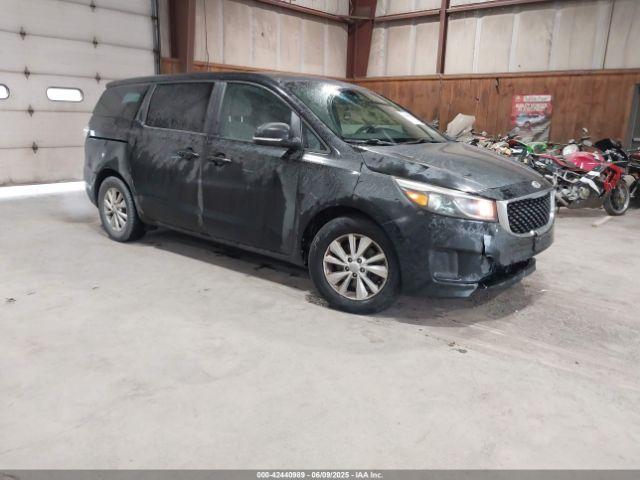  Salvage Kia Sedona