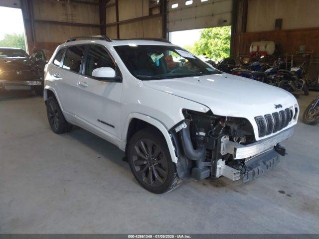  Salvage Jeep Cherokee