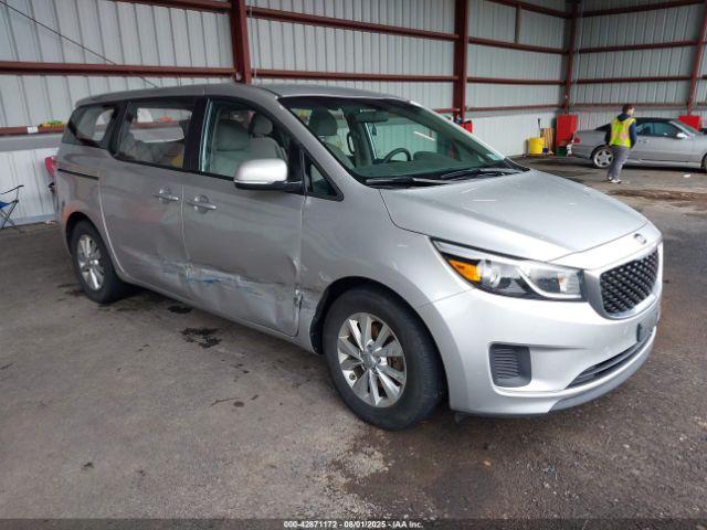  Salvage Kia Sedona