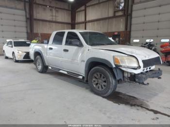  Salvage Mitsubishi Raider