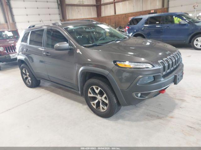  Salvage Jeep Cherokee