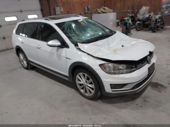  Salvage Volkswagen Golf