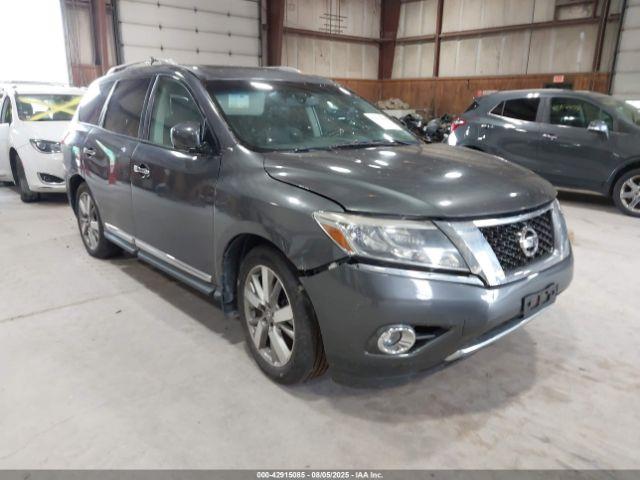  Salvage Nissan Pathfinder