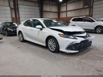  Salvage Toyota Camry