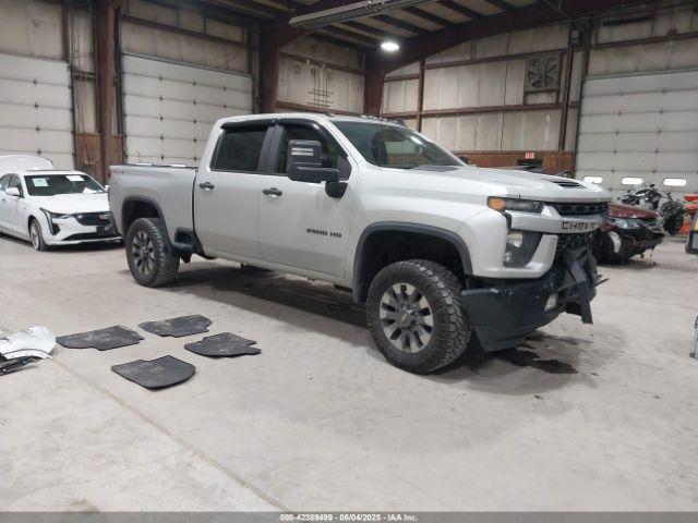 Salvage Chevrolet Silverado 2500