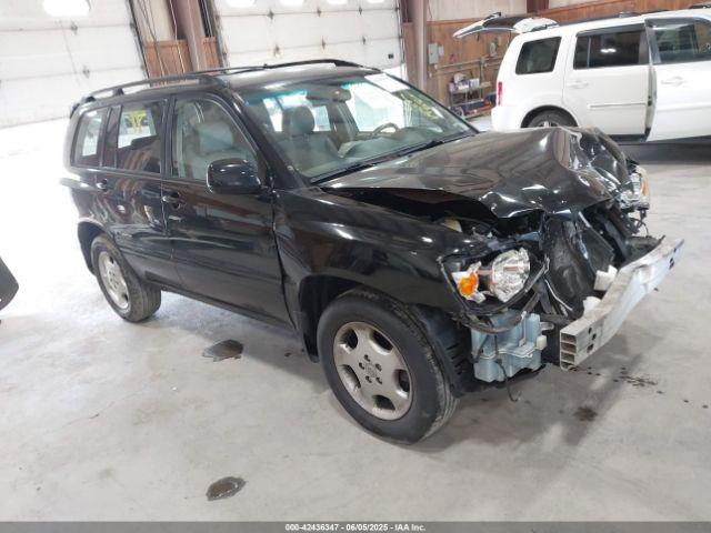  Salvage Toyota Highlander