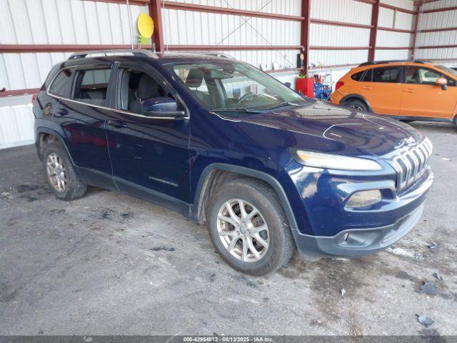 Salvage Jeep Cherokee