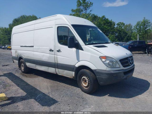  Salvage Mercedes-Benz Sprinter 2500